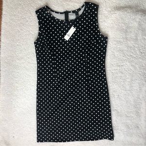 TROVARÉ brand dress Size: L/G Color: Black, with round neck and long zip.